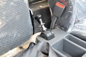 ���� ����V5 130���� 4.15�׵�����ʽ�Ῠ(����)ͼƬ