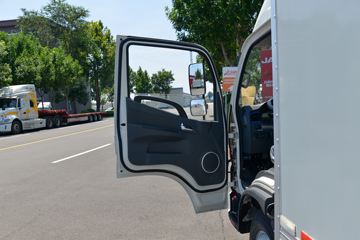 ���� ����V5 130���� 4.15�׵�����ʽ�Ῠ(����)ͼƬ