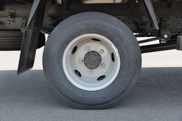 ���� ����V5 130���� 4.15�׵�����ʽ�Ῠ(����)ͼƬ