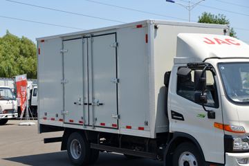 ���� ����V5 130���� 4.15�׵�����ʽ�Ῠ(����)ͼƬ