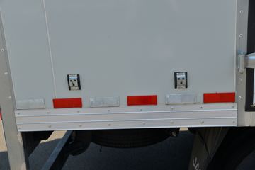 ���� ����V5 130���� 4.15�׵�����ʽ�Ῠ(����)ͼƬ