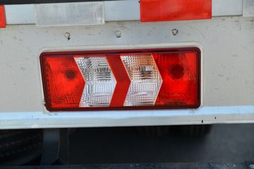 ���� ����V5 130���� 4.15�׵�����ʽ�Ῠ(����)ͼƬ