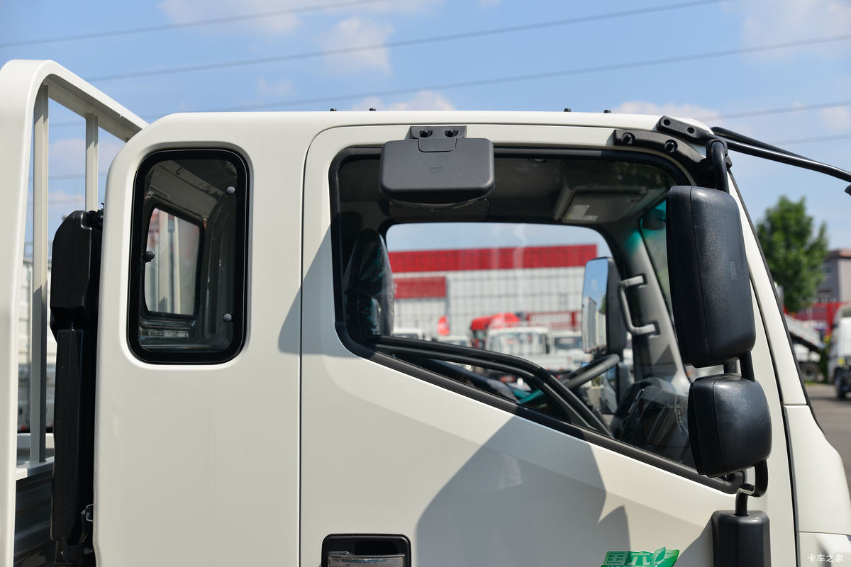  ˧Q3 130 3.37ŰῨ(HFC1041P73K1B4S)                                                
