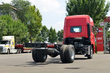 ���� �����A5X�п� ��ֵ�� 245���� 4X2 6.8����ʽ�ػ���(����)(HFC5181XXYP2K3A50KS)ͼƬ