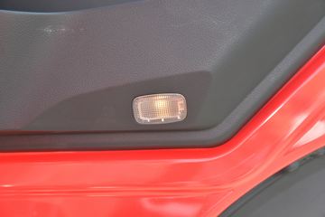 ���� �����A5X�п� ��ֵ�� 245���� 4X2 6.8����ʽ�ػ���(����)(HFC5181XXYP2K3A50KS)ͼƬ