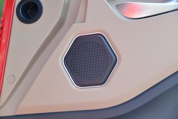 ���� �����A5X�п� ��ֵ�� 245���� 4X2 6.8����ʽ�ػ���(����)(HFC5181XXYP2K3A50KS)ͼƬ