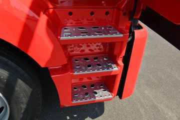 ���� �����A5X�п� ��ֵ�� 245���� 4X2 6.8����ʽ�ػ���(����)(HFC5181XXYP2K3A50KS)ͼƬ