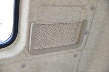 ���� �����A5X�п� ��ֵ�� 245���� 4X2 6.8����ʽ�ػ���(����)(HFC5181XXYP2K3A50KS)ͼƬ