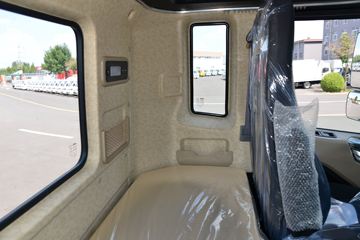 ���� �����A5X�п� ��ֵ�� 245���� 4X2 6.8����ʽ�ػ���(����)(HFC5181XXYP2K3A50KS)ͼƬ