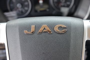 ���� �����A5X�п� ��ֵ�� 245���� 4X2 6.8����ʽ�ػ���(����)(HFC5181XXYP2K3A50KS)ͼƬ