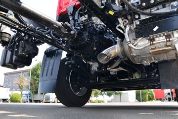 ���� �����A5X�п� ��ֵ�� 245���� 4X2 6.8����ʽ�ػ���(����)(HFC5181XXYP2K3A50KS)ͼƬ