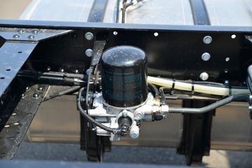 ���� �����A5X�п� ��ֵ�� 245���� 4X2 6.8����ʽ�ػ���(����)(HFC5181XXYP2K3A50KS)ͼƬ