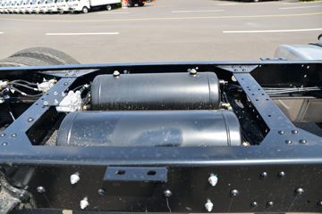 ���� �����A5X�п� ��ֵ�� 245���� 4X2 6.8����ʽ�ػ���(����)(HFC5181XXYP2K3A50KS)ͼƬ