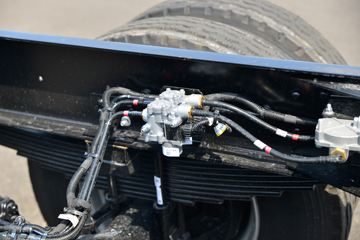 ���� �����A5X�п� ��ֵ�� 245���� 4X2 6.8����ʽ�ػ���(����)(HFC5181XXYP2K3A50KS)ͼƬ