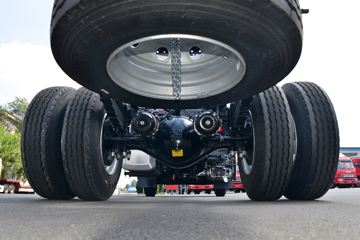 ���� �����A5X�п� ��ֵ�� 245���� 4X2 6.8����ʽ�ػ���(����)(HFC5181XXYP2K3A50KS)ͼƬ