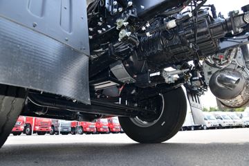 ���� �����A5X�п� ��ֵ�� 245���� 4X2 6.8����ʽ�ػ���(����)(HFC5181XXYP2K3A50KS)ͼƬ