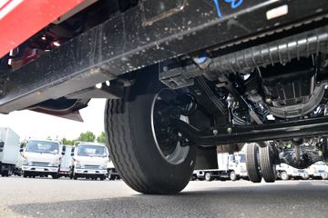 ���� �����A5X�п� ��ֵ�� 245���� 4X2 6.8����ʽ�ػ���(����)(HFC5181XXYP2K3A50KS)ͼƬ