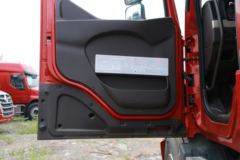 东风柳汽 乘龙T5重卡 430马力 6X4牵引车(国六)(LZ4250T5DC1)