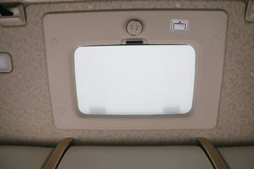 �������� ����H7�ؿ� 460���� 6X4 LNGǣ����(����)ͼƬ