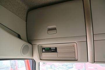 �������� ����H7�ؿ� 460���� 6X4 LNGǣ����(����)ͼƬ