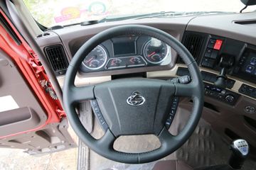 �������� ����H7�ؿ� 460���� 6X4 LNGǣ����(����)ͼƬ