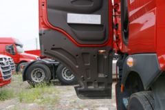 东风柳汽 乘龙H7重卡 460马力 6X4 LNG牵引车(国六)(LZ4250H7DM1)