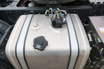 �������� ����H7�ؿ� 460���� 6X4 LNGǣ����(����)ͼƬ