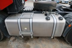 东风柳汽 乘龙H7重卡 460马力 6X4 LNG牵引车(国六)(LZ4250H7DM1)