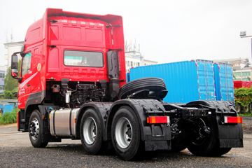 华神T7&nbsp;牵引车外观                                                图片