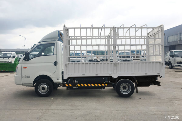 载货车(KMC5033XXYBEVB318X1)58.91kWh