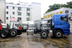三环十通 昊龙 舒适版 270马力 8X2 7.6米栏板载货车(后桥457宽刹)(STQ1312L16Y4A6)