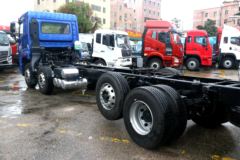 三环十通 昊龙 舒适版 270马力 8X2 7.6米栏板载货车(后桥457宽刹)(STQ1312L16Y4A6)