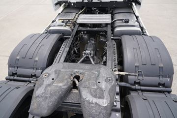 ���� �����V7�ؿ� 560���� 6X4 AMT�Զ�����ͷǣ����(����)(HFC4253C1K7E45KS)ͼƬ