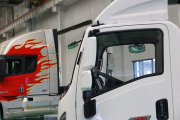 �������ó� ������9 ���˰� 156���� 4X2 4.15����س�(����)ͼƬ