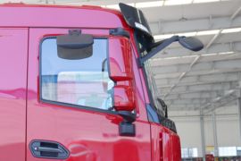 轩德翼6&nbsp;随车吊外观图片