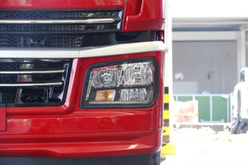 �������ó� ������6 ����� 200���� 4X2 5.5���泵��(����)ͼƬ