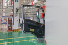陕汽商用车 轩德翼9 速运版 156马力 4X2 4.15米冷藏车(国六)(SX5040XLCNP6331)