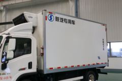陕汽商用车 轩德翼9 速运版 156马力 4X2 4.15米冷藏车(国六)(SX5040XLCNP6331)