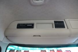 轩德翼6&nbsp;随车吊驾驶室图片