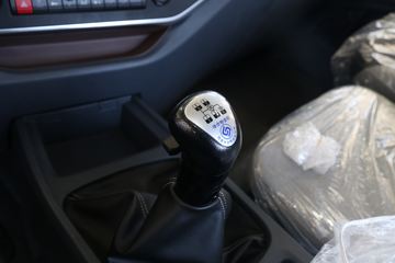 �������ó� ������6 ����� 200���� 4X2 5.5���泵��(����)ͼƬ