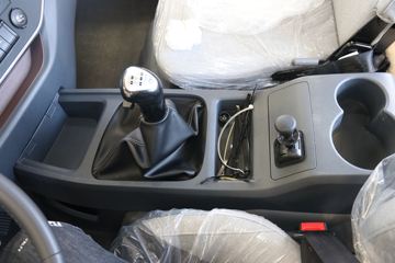 �������ó� ������6 ����� 200���� 4X2 5.5���泵��(����)ͼƬ