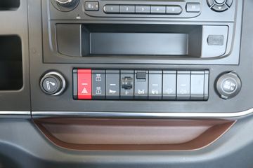 �������ó� ������6 ����� 200���� 4X2 5.5���泵��(����)ͼƬ