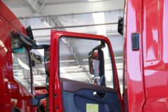 陕汽商用车 轩德翼6 新锐版 200马力 4X2 5.5米随车吊(国六)(SX5180JSQGP6521)