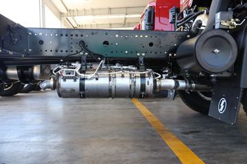 �������ó� ������6 ����� 200���� 4X2 5.5���泵��(����)ͼƬ