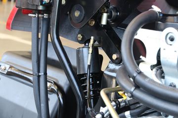 �������ó� ������6 ����� 200���� 4X2 5.5���泵��(����)ͼƬ