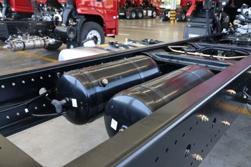 �������ó� ������6 ����� 200���� 4X2 5.5���泵��(����)ͼƬ