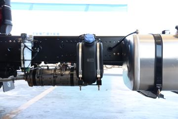 �������ó� ������6 ����� 200���� 4X2 5.5���泵��(����)ͼƬ