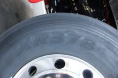 陕汽商用车 轩德翼3 轻量化版 490马力 6X4 牵引车(国六)(13T后桥)(SX4250MP6324)