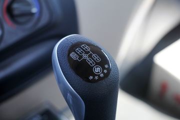 ���� �����A5L�п� ����� 200���� 4X2 6.8�ײ�դʽ�ػ���(����)(HFC5181CCYP3K1A50YS)ͼƬ