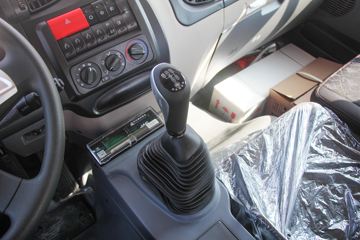 ���� �����A5L�п� ����� 200���� 4X2 6.8�ײ�դʽ�ػ���(����)(HFC5181CCYP3K1A50YS)ͼƬ